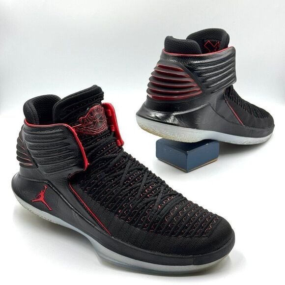 Air Jordan 32 'Banned' - Picture 7 of 13